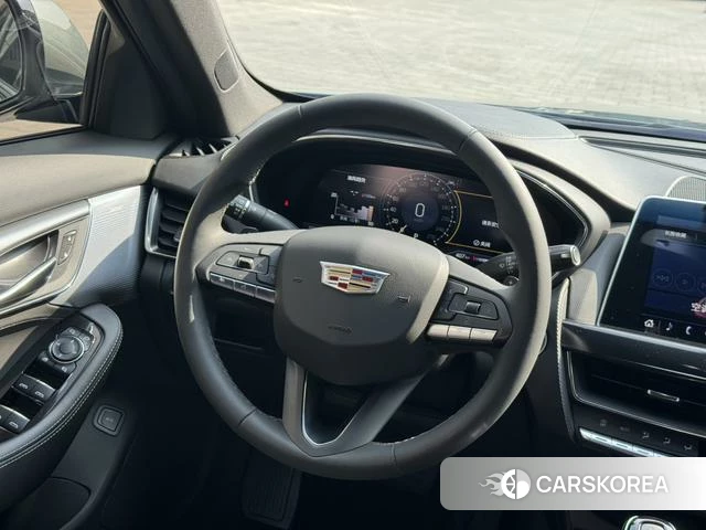 Cadillac CT5 id 3908417 из Китая 13
