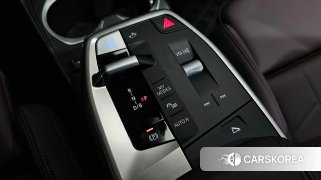 BMW iX1 (U11) id 4493817 из Кореи 33