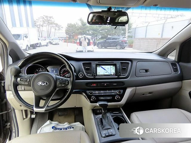 Kia All New Carnival id 4020643 из Кореи 18