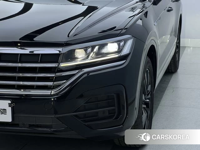 Volkswagen Touareg id 4256353 из Китая 8