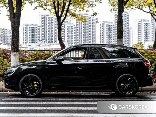 Audi Q5L id 4297660 из Китая 9