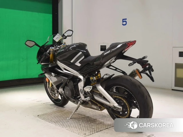 OTHER TRIUMPH DAYTONA MOTO2 765 id 4347943 из Японии 8