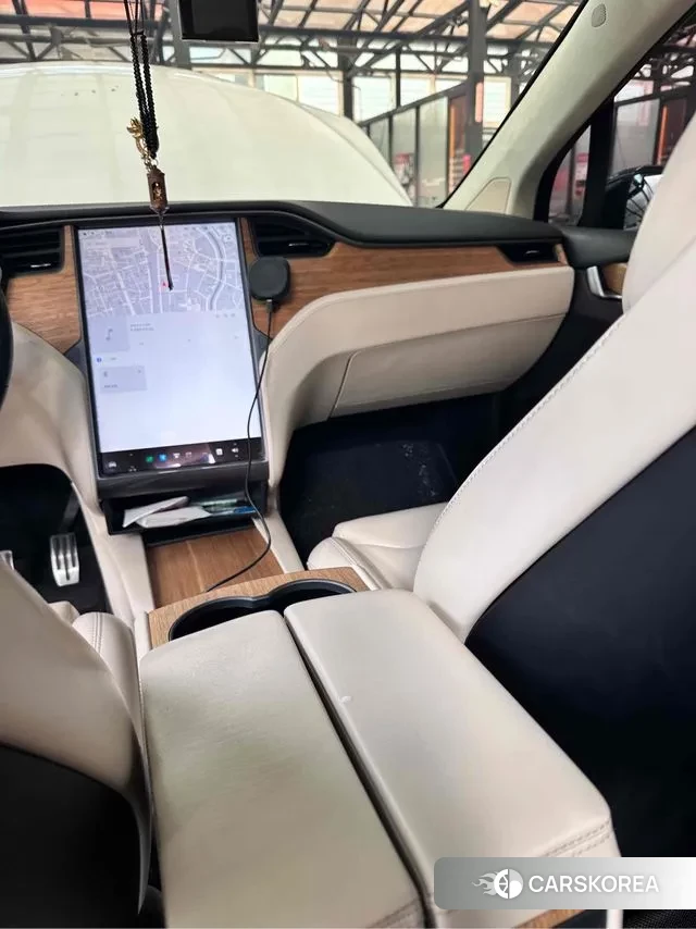 Tesla Model X id 3742530 из Кореи 13