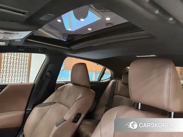 Lexus ES300h 7th generation id 3377278 из Кореи 13