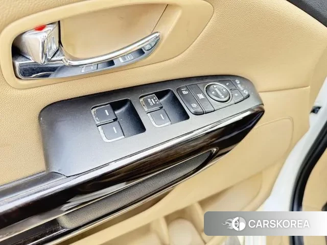 Kia The New Carnival id 3608136 из Кореи 17