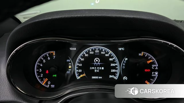 Jeep Grand Cherokee id 3866679 из Кореи 18