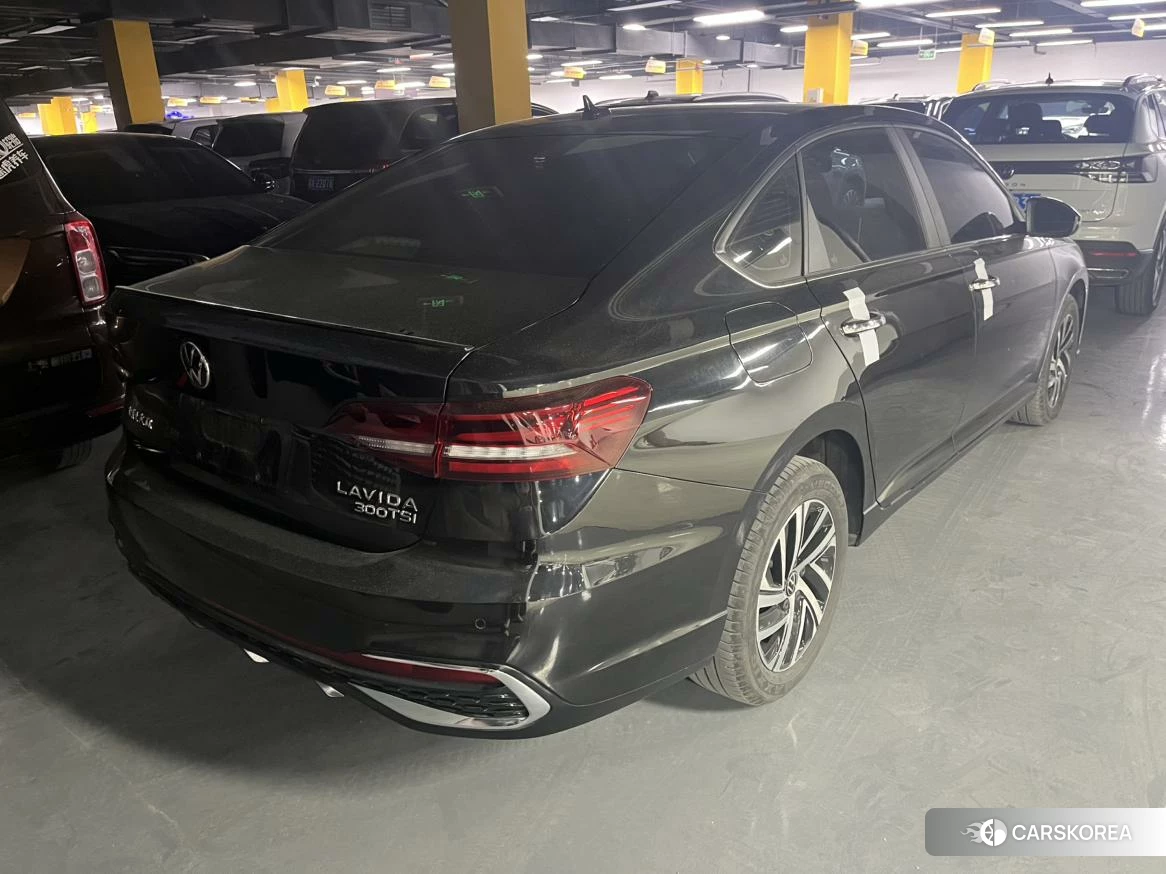 Volkswagen Lavida id 4440990 из Китая 18