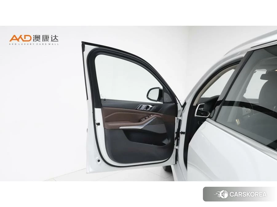 BMW X5 id 4467783 из Китая 8