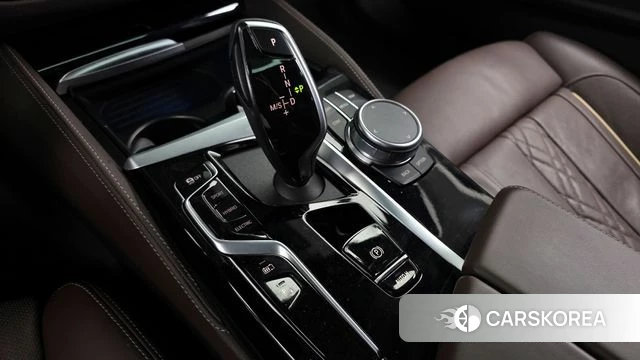 BMW 5 Series (G30) id 3865576 из Кореи 18