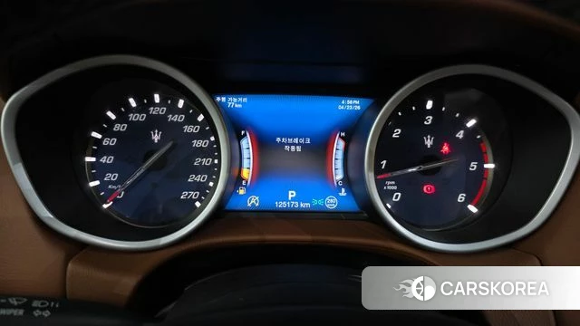 Maserati Ghibli id 4197209 из Кореи 18
