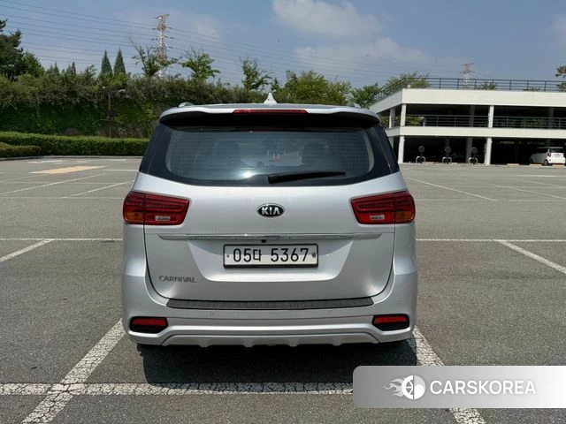 Kia The New Carnival id 4448082 из Кореи 18