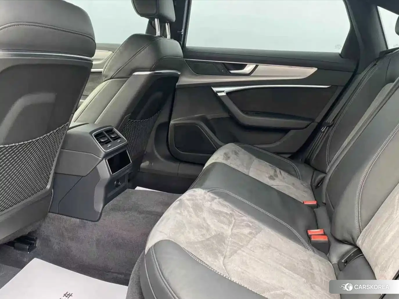 Audi A6L id 4649353 из Китая 8