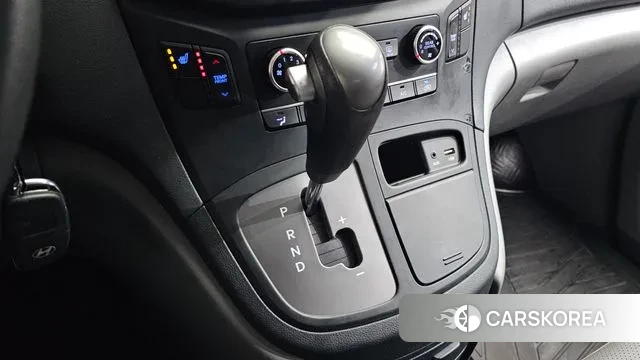 Hyundai The New Grand Starex id 3336484 из Кореи 18