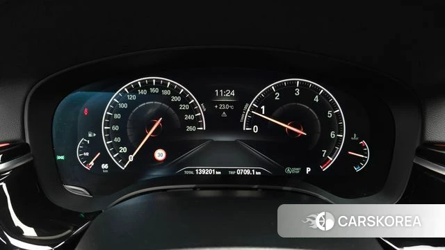 BMW 5 Series (G30) id 4447233 из Кореи 29