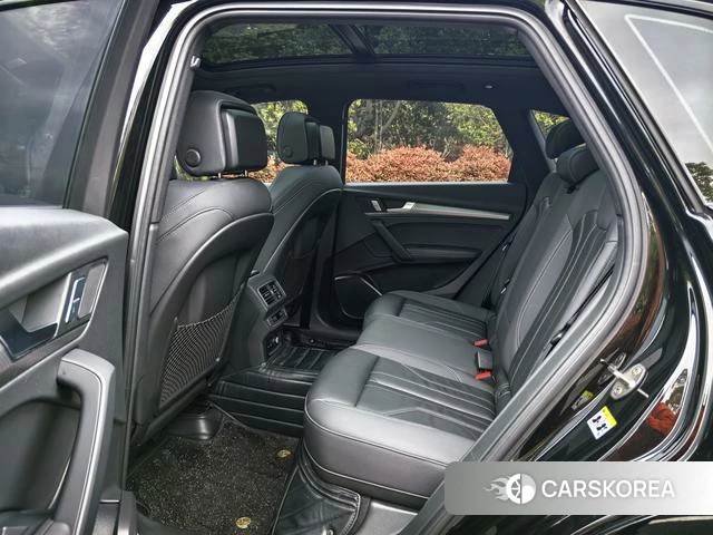 Audi Q5L id 4297298 из Китая 20