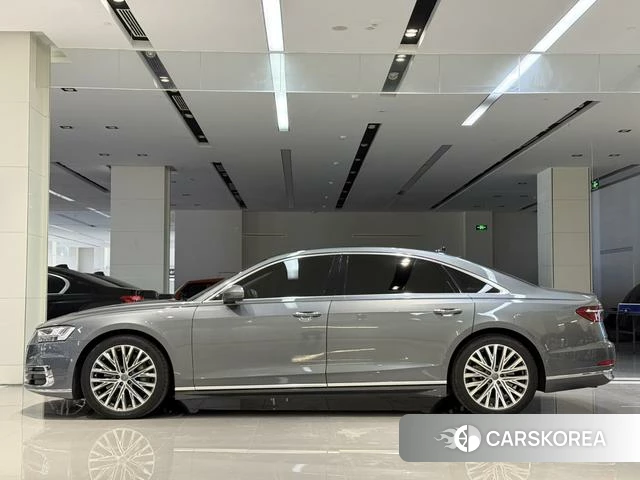 Audi A8 id 4238478 из Китая 16