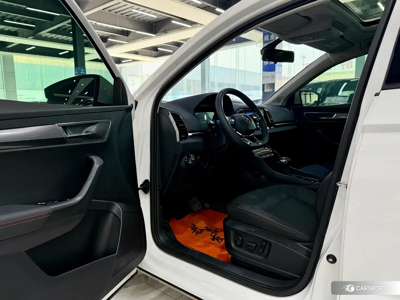Skoda Krok id 4570367 из Китая 15