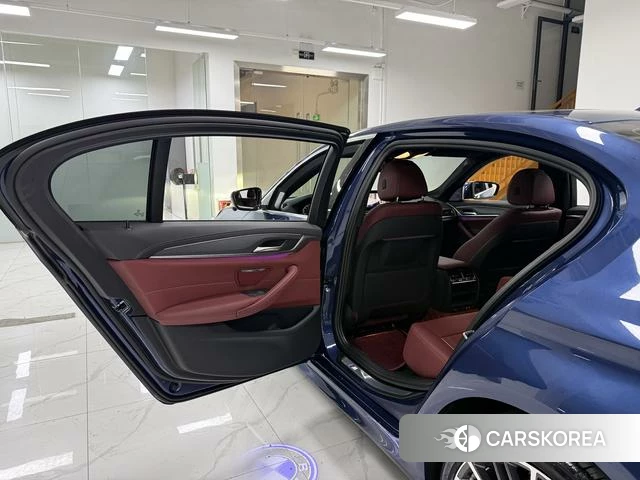 BMW 5 series id 4301637 из Китая 18