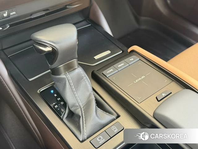 Lexus ES id 4279098 из Китая 17