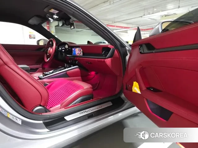Porsche 911(992) id 3003535 из Кореи 10