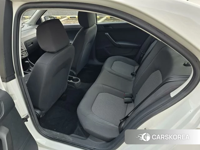Volkswagen Santana id 4263183 из Китая 11