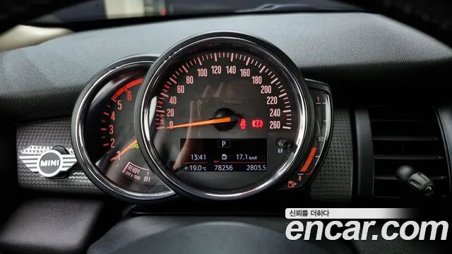 Mini Cooper D id 2703685 из Кореи 18