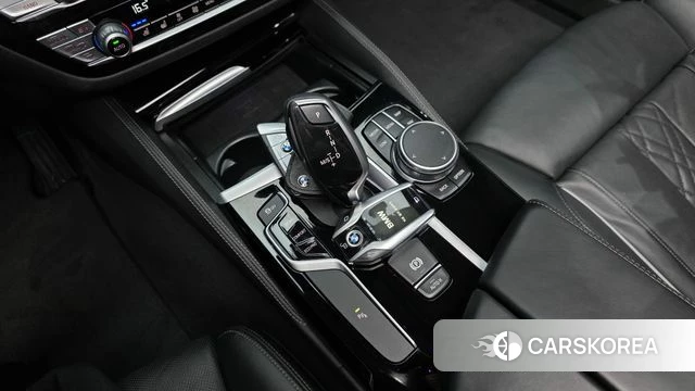 BMW 5 Series (G30) id 4776035 из Кореи 30