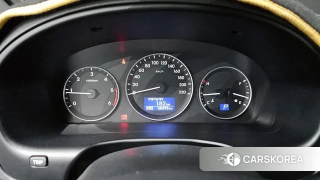 Hyundai The New Grand Starex id 3385890 из Кореи 18