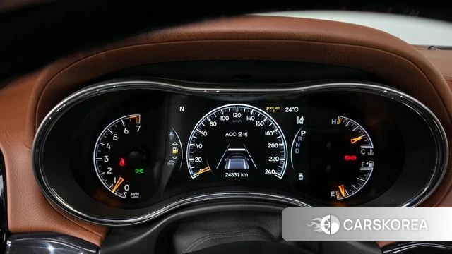 Jeep Grand Cherokee id 4283853 из Кореи 31