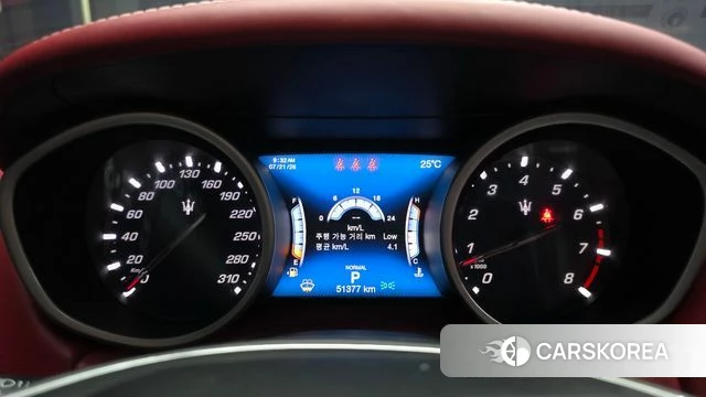 Maserati Ghibli id 4609190 из Кореи 18