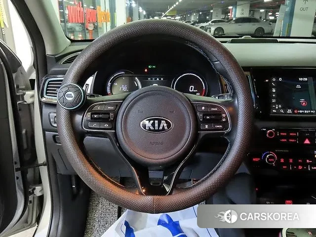Kia Niro EV id 3748259 из Кореи 9