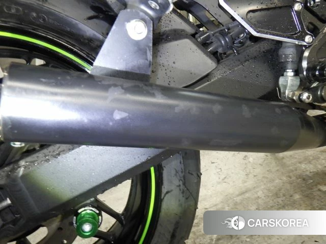 Kawasaki Z900RS CAFE id 3949050 из Японии 32