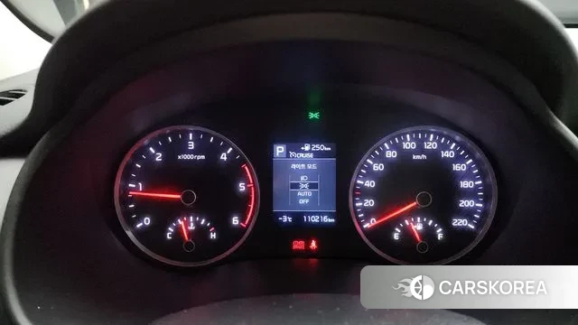 Kia Stonic id 3547167 из Кореи 18