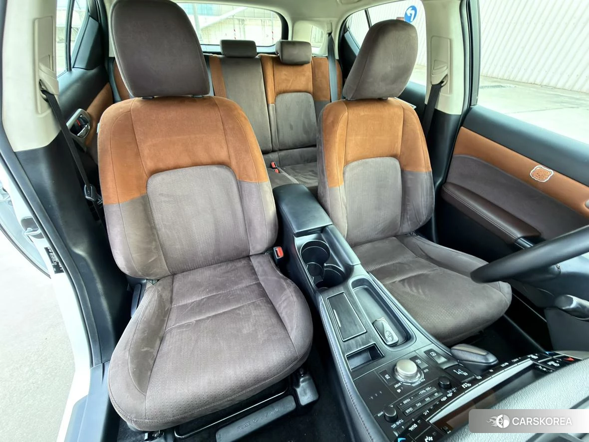 Lexus CT id 4479338 из Китая 14