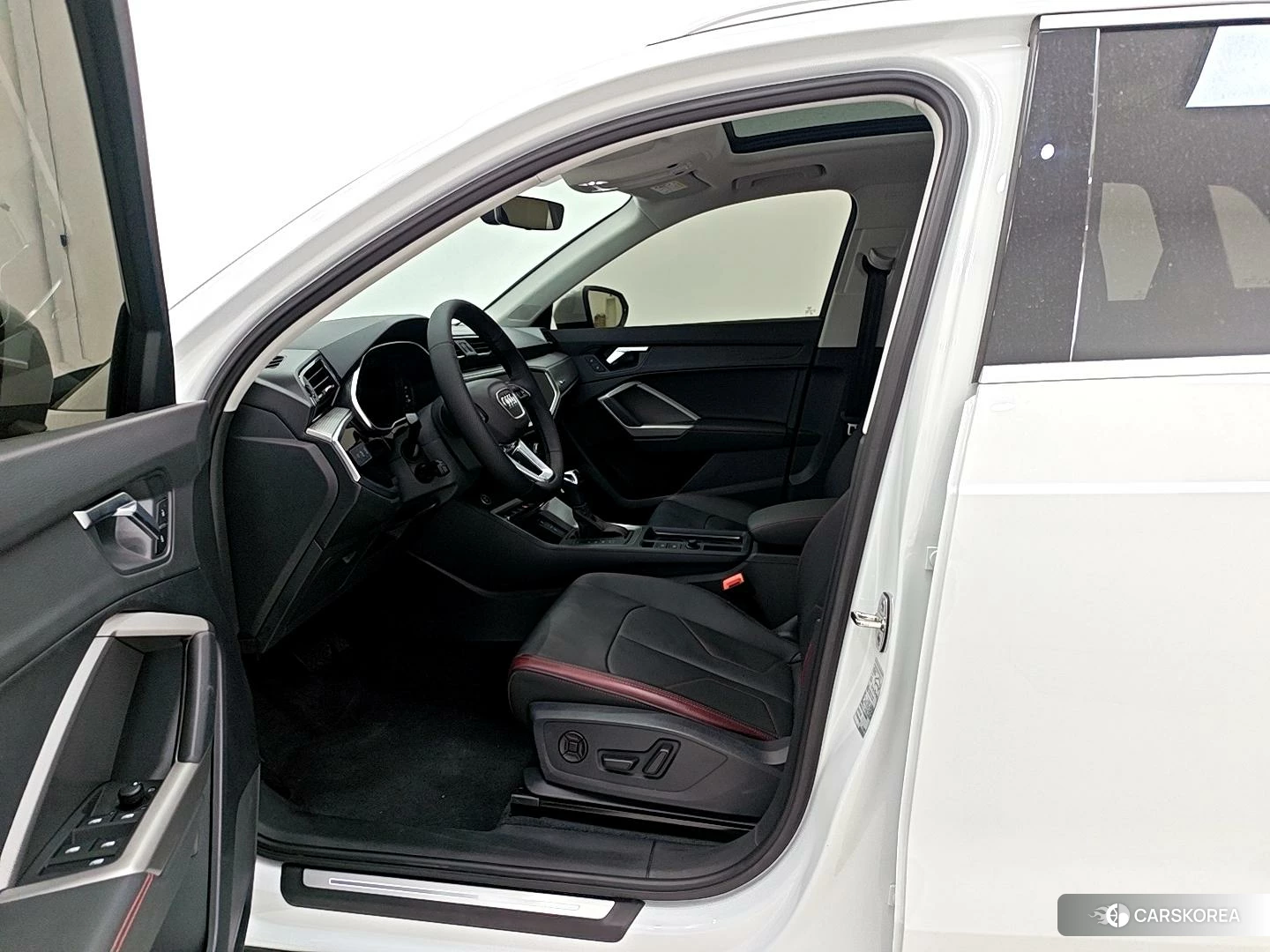 Audi Q3 id 4406035 из Китая 18