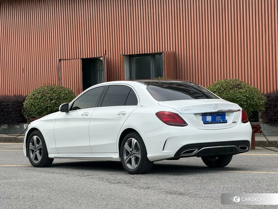 Mercedes-Benz Class C id 4512698 из Китая 20