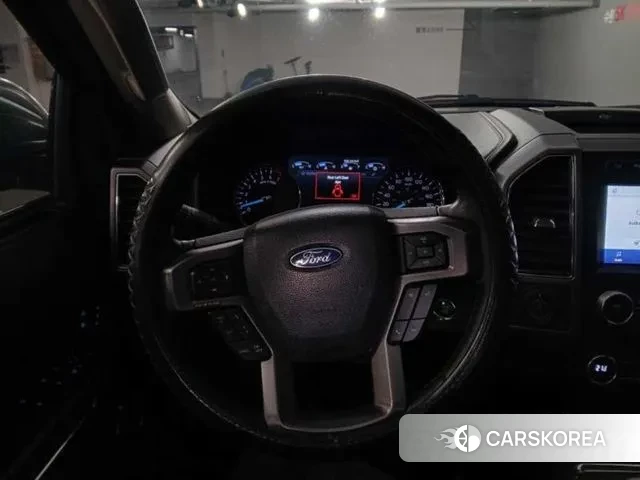 Ford Expeditation id 3343699 из Кореи 18