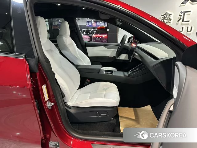 Tesla Model Y id 4228548 из Китая 13