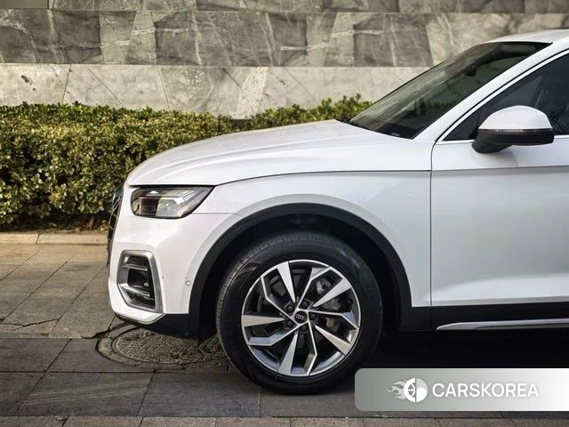 Audi Q5L id 4276609 из Китая 14