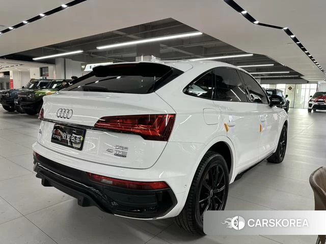 Audi Q5L Sportback id 4261534 из Китая 8