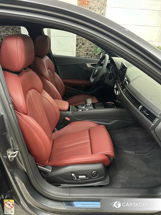 Audi A4L id 4313398 из Китая 22