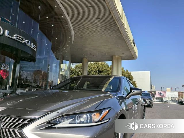 Lexus ES id 4274199 из Китая 15