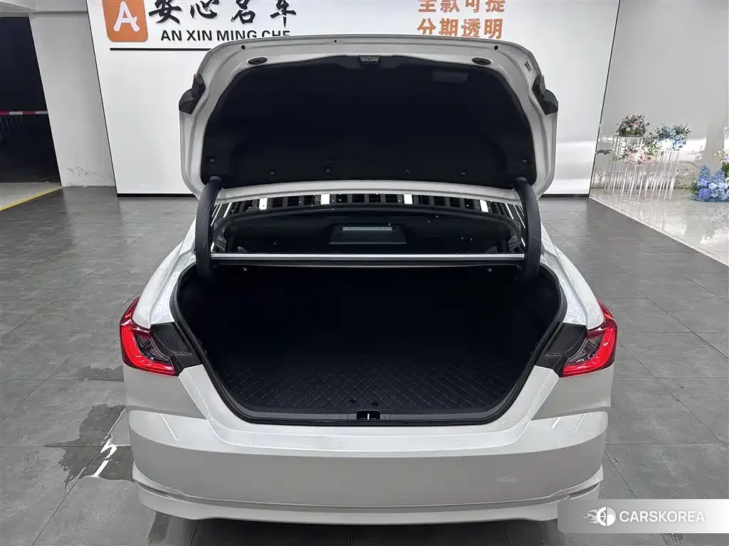 Toyota Camry id 4538849 из Китая 17