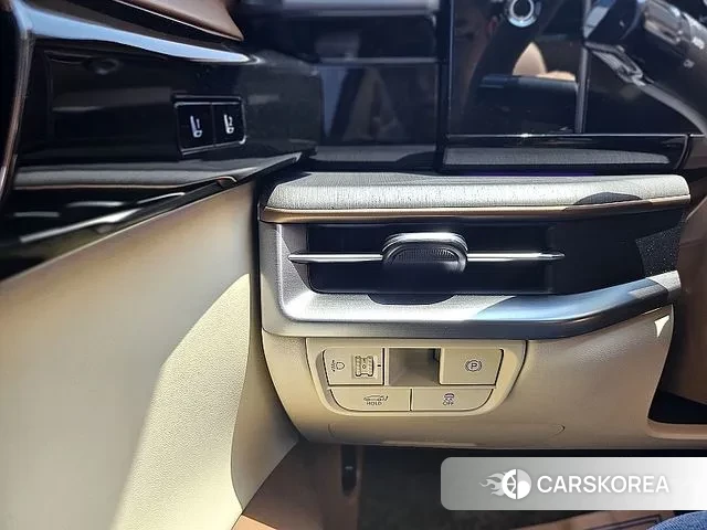 Hyundai Grandeur (GN7) id 2915360 из Кореи 18