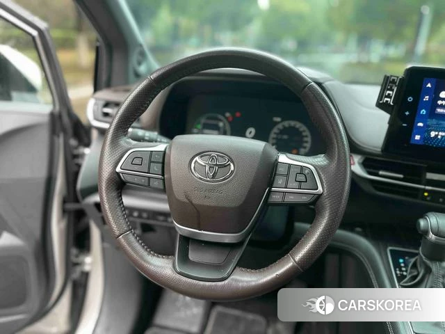 Toyota Saina id 4221340 из Китая 13