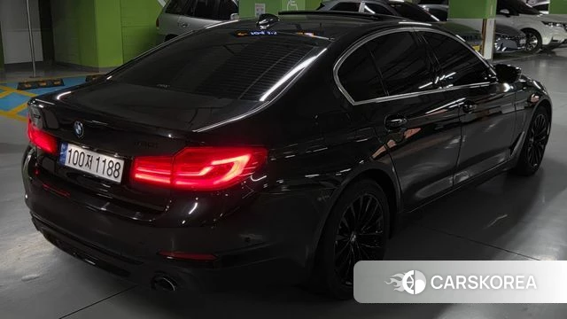 BMW 5 Series (G30) id 4188111 из Кореи 17