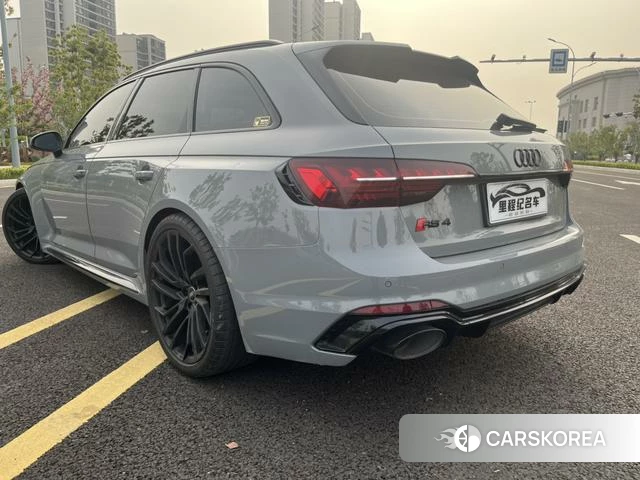 Audi RS 4 id 4241373 из Китая 13