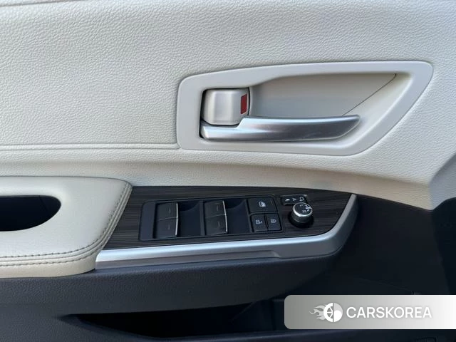 Toyota Saina id 4272887 из Китая 31