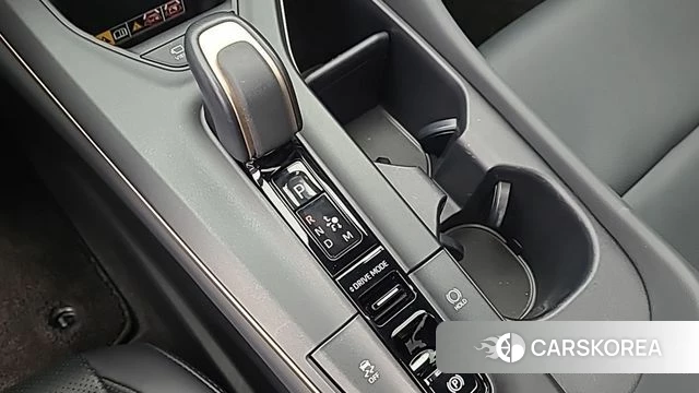 Toyota Crown Crossover id 3914806 из Кореи 16