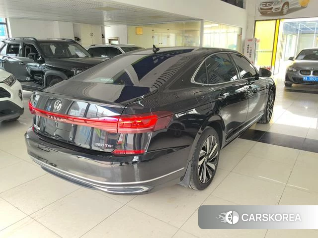Volkswagen Passat id 4258504 из Китая 12